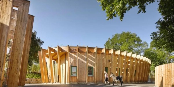 ?hringen寵物動(dòng)物園/ Kresings Architektur